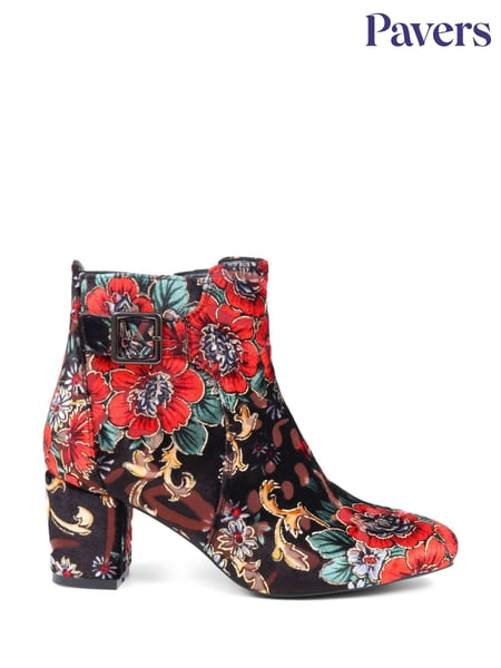 Pavers Red Pavers Heeled Floral Black Ankle Boots (Q75682) | € 70