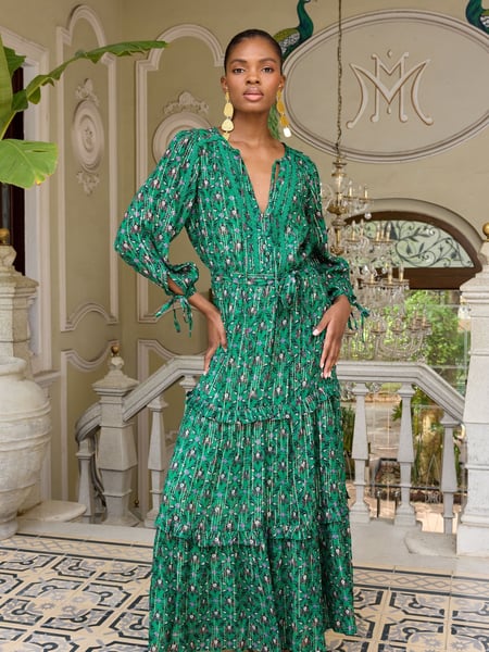 V&A | Love & Roses Green Floral Petite Printed V Neck Metallic Tie Cuff Midi Dress (Q77736) | € 59