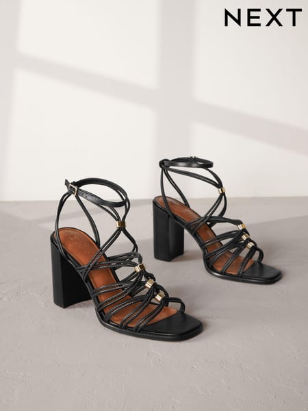 Black Premium Leather Hardware Detail Block Heel Sandals (Q81812) | € 27
