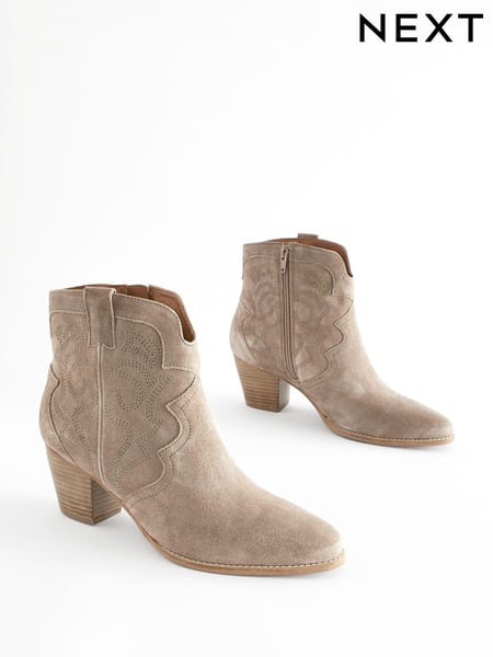 Mink Brown Extra Wide Fit Forever Comfort® Stitched Detail Ankle Western/Cowboy Leather Boots (Q83455) | € 45