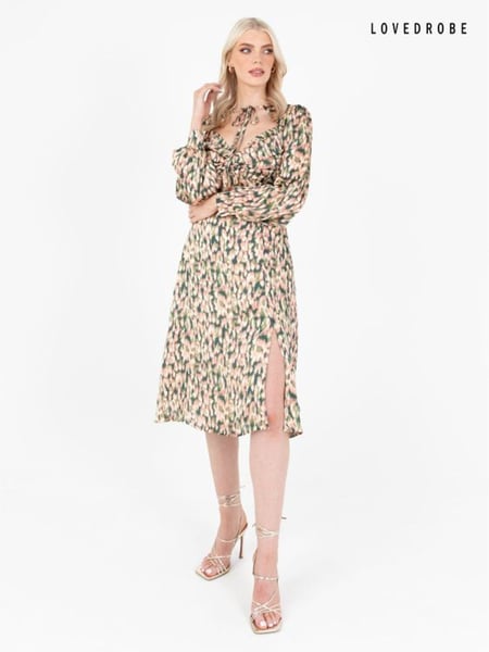 Lovedrobe Green Printed Twist Front Tie Neck Satin Midi Dress (Q89477) | € 23