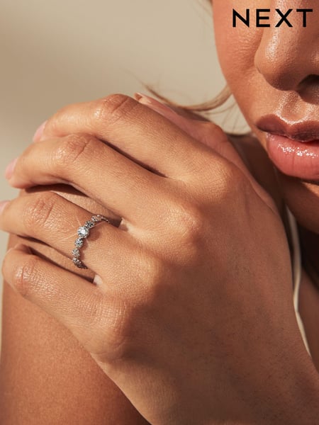 Sterling Silver Floral Ring (Q97174) | € 23