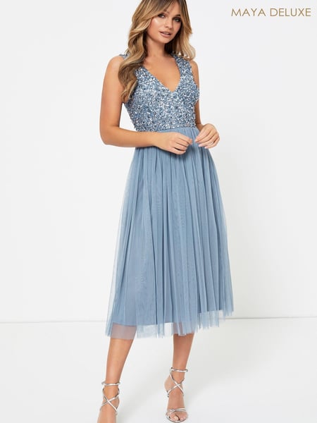 Maya Blue Petite V Neck Sleeveless Sequin Midi Dress (R31092) | € 25