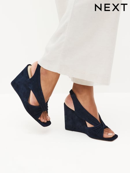 Navy Blue Signature Leather Knot Wedges (T11246) | € 20