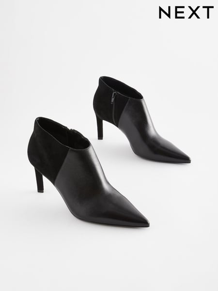 Black Signature Leather Forever Comfort® Point Toe Heeled Shoe Boots (T54051) | € 21