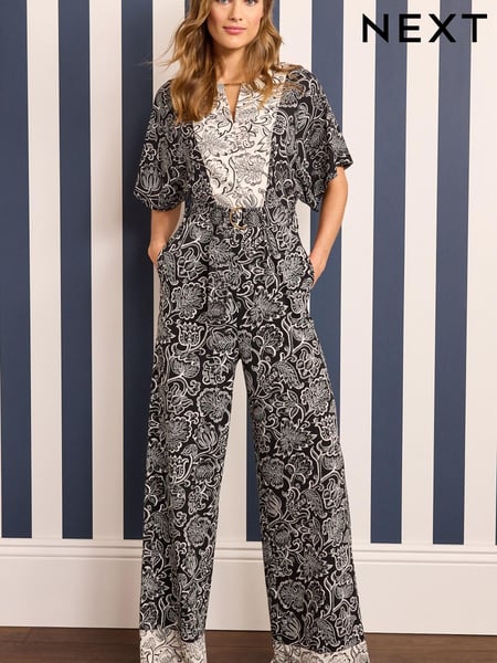 Black/White Wide Leg V-Neck Jumpsuit (T69781) | € 30