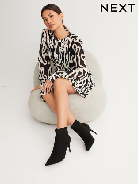 Monochrome Swirl Print Pintuck Belted Mini Dress (T81799) | € 22