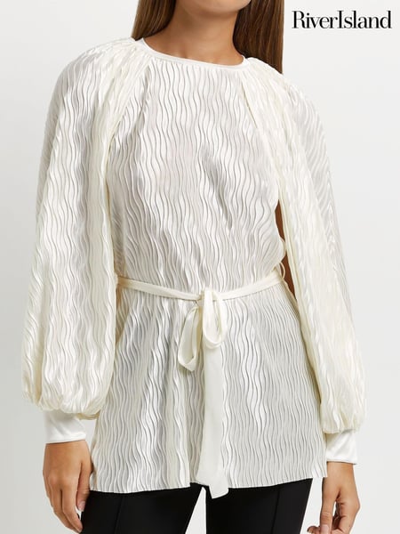 River Island Cream Long Sleeve Belted Volume Slv Top (T82220) | € 16