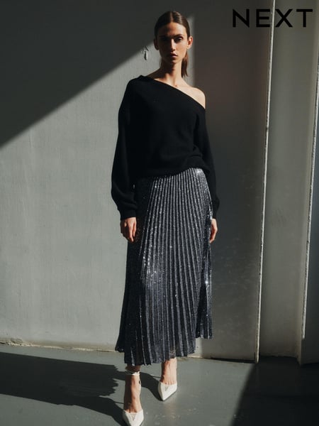 Silver Premium Sequin Pleated Skirt (U11968) | € 24