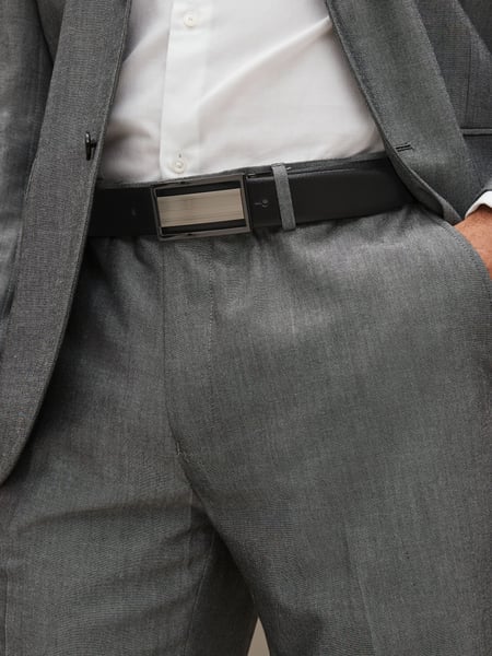 Black/Brown Signature Plaque Belt (U60366) | € 16