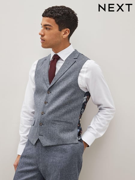 Navy Nova Fides Wool Blend Herringbone Suit Waistcoat (U79055) | € 17