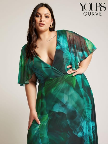 Yours Curve Green Wrap Angel Sleeve Mesh Maxi Dress (W12680) | € 109