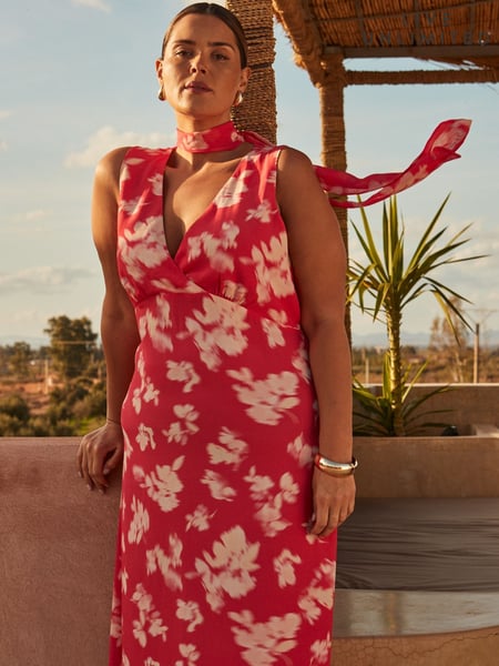 Live Unlimited Orange Curve Floral Print Sleeveless Midi Dress with Neck Scarf (W52455) | € 170