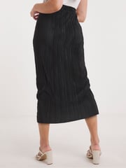 Simply Be Black Plissé Midi Skirt - Image 2 of 4