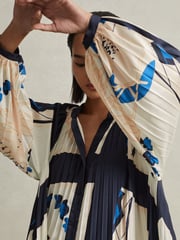 Reiss Blue Daiya Printed Pleated Maxi Dress - Image 4 of 7