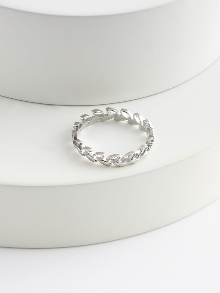 Sterling Silver Open Leaf Ring - Image 2 of 2