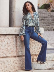 Sosandar Green Leopard Print Lace-Up Blouse - Image 4 of 6