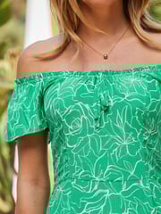 Sosandar Green Sweetheart Neckline Fit and Flare Dress - Image 5 of 5