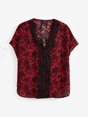 Red and Black Feather Print Short Sleeve Lace Trim Top - Image 5 of 6
