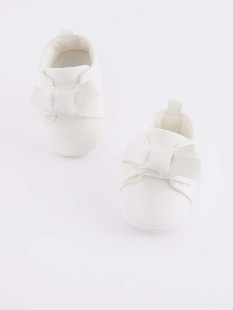 White Bow Baby Trainers (0-24mths) - Image 1 of 6