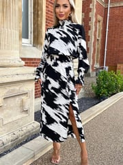 AX Paris Printed Shirred Detail Black And White Midi Dress - Image 4 of 4