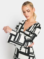 PixieGirl Petite White Maxi Flare Sleeve Dress - Image 5 of 5
