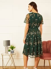 Yumi Green Embroidered Floral Skater Dress - Image 4 of 5