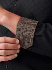 Schwarz/Gold - Formales Oxford-Hemd aus100 % Baumwolle mit Besatz - Bild 5 von 8