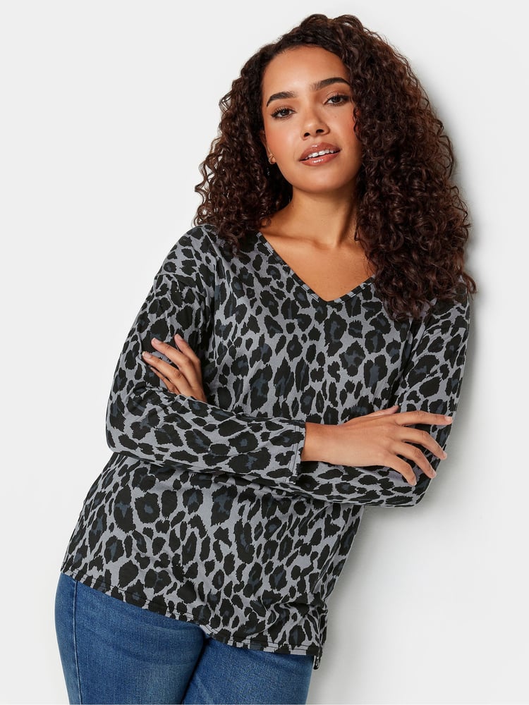 M&Co Grey Leopard Print V-Neck Top - Image 4 of 4