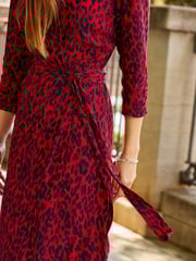 Sosandar Red Wrap Front Midi Wrap Dress - Image 5 of 5