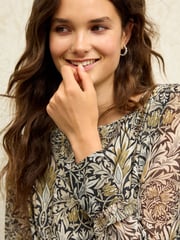 Morris & Co Snakeshead Long Sleeve Crew Neck Cuff Blouse - Image 4 of 6