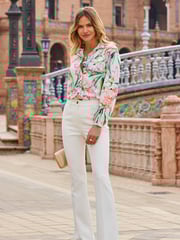 Sosandar Cream Floral Printed Blouson Sleeve Shirt - Image 3 of 5