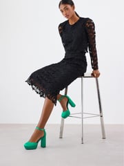 Green Forever Comfort® Closed Toe Platform High Heel Shoes - Image 7 of 8