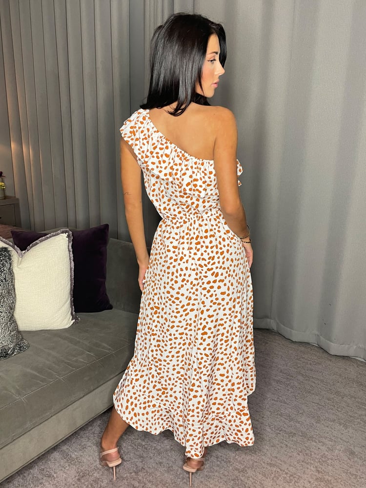 AX Paris One Shoulder Frill Detail Dipped Hem Dress - Image 2 of 4