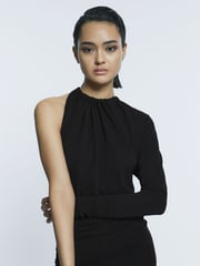 Reiss Black Helena Fitted One-Shoulder Velvet Bow Maxi Dress - Image 3 of 5