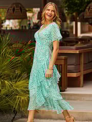 Sosandar Green Petite Abstract Print Layered Hem Angel Sleeve Maxi Dress - Image 1 of 5
