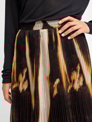 Black Marble Print Pleated Chiffon Midi Skirt - Image 4 of 6