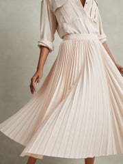 Reiss Blush Azalea Pleated Asymmetric Midi Skirt - Image 3 of 5