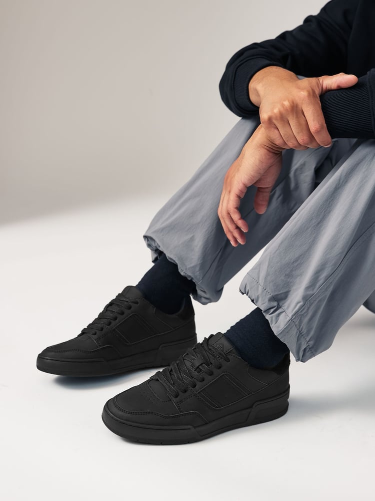 Black Trainers - Image 5 of 5