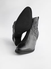 Black Regular/Wide Fit Forever Comfort® Stitched Detail Ankle Western/Cowboy Boots - Image 4 of 8