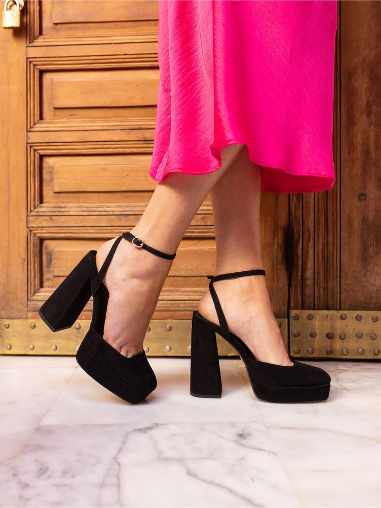 Novo Black Wide Fit ILIKA Close Toe Platform Courts - Image 1 of 6 Novo Black Wide Fit ILIKA Close Toe Platform Courts - Image 1 of 6