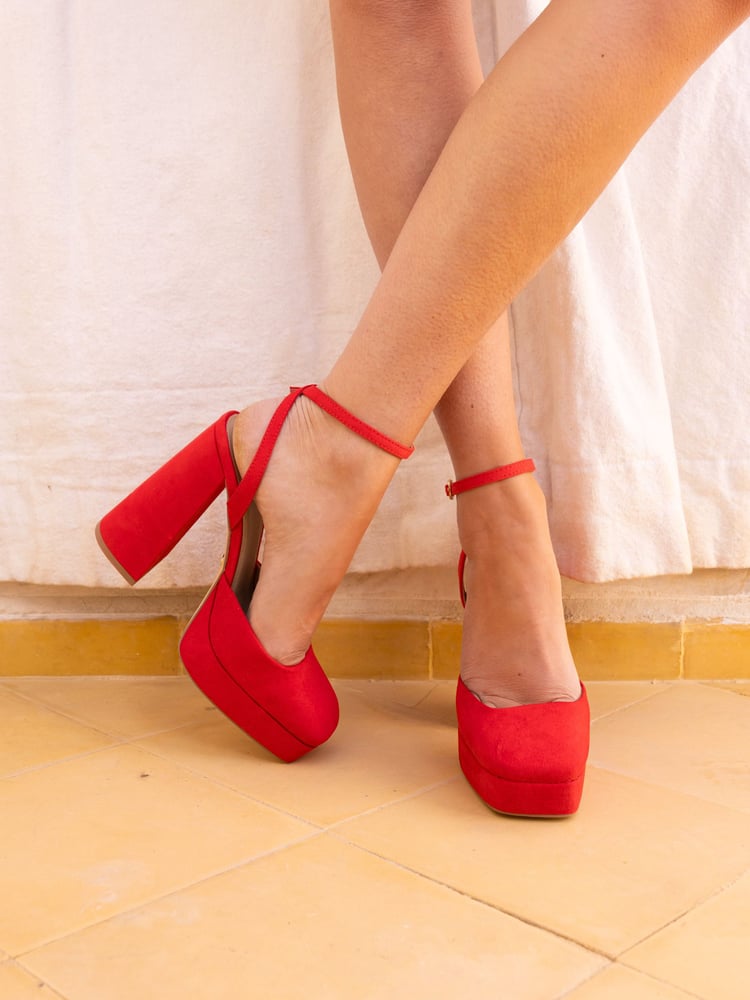 Novo Red Wide Fit ILIKA Close Toe Platform Courts - Image 1 of 6