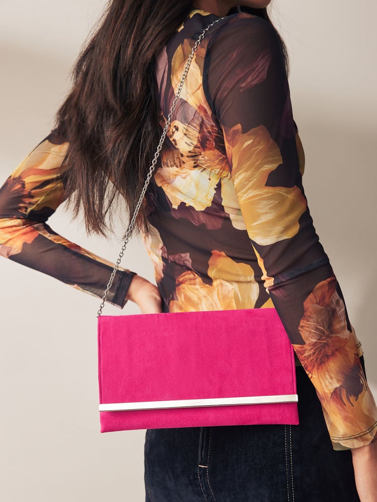 Pink Clutch Bag With Detachable Cross-Body Chain - Image 2 of 7 Pink Clutch Bag With Detachable Cross-Body Chain - Image 2 of 7