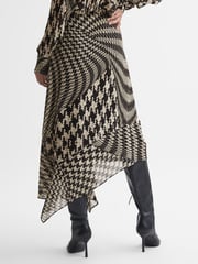 Reiss Black/White Oksana Dogtooth Asymmetric Midi Skirt - Image 5 of 5