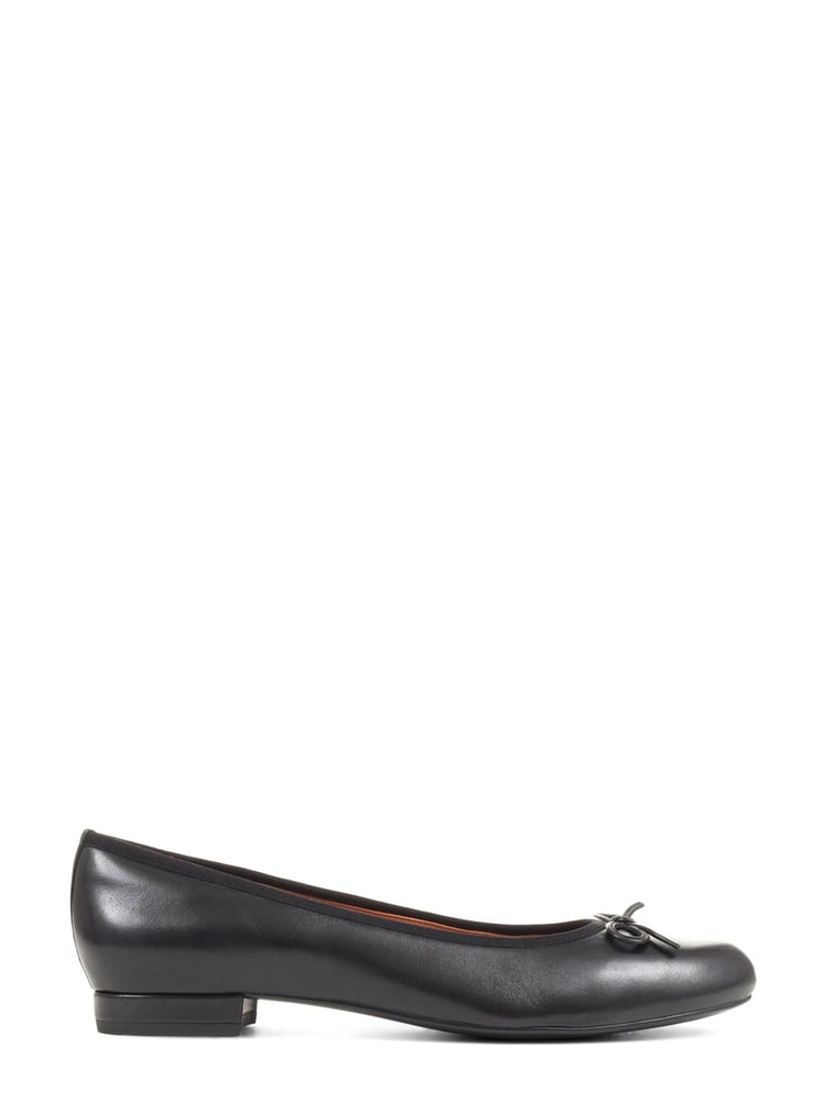 Jones Bootmaker Cream Soleil Leather Low Ballet Shoes - Image 1 of 6
