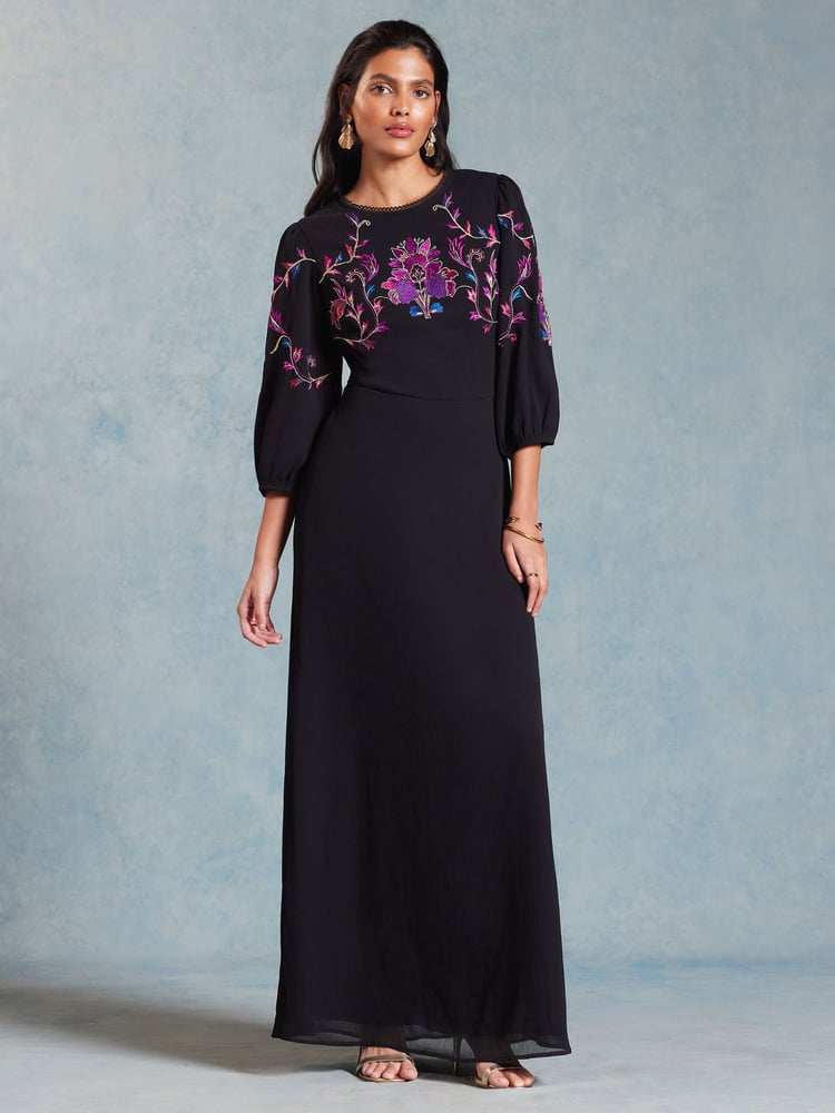 Love & Roses Black Embroidered Puff Sleeve Maxi Dress - Image 4 of 4