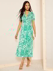 Friends Like These Green Jersey Short Sleeve Shirt Midi Dress - Image 3 of 4