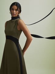 Florere Colourblock Hybrid Knit Midi Dress - Image 4 of 5