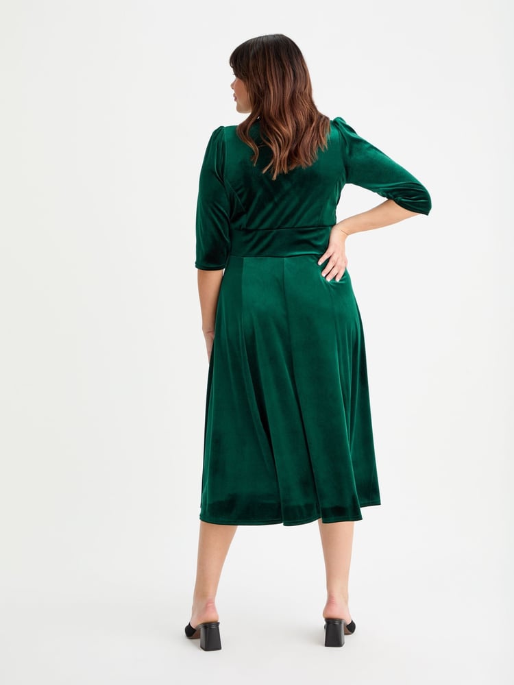 Scarlett & Jo Green Helena Velvet Long Midi Dress - Image 2 of 4