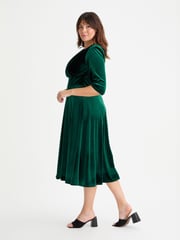 Scarlett & Jo Green Helena Velvet Long Midi Dress - Image 3 of 4